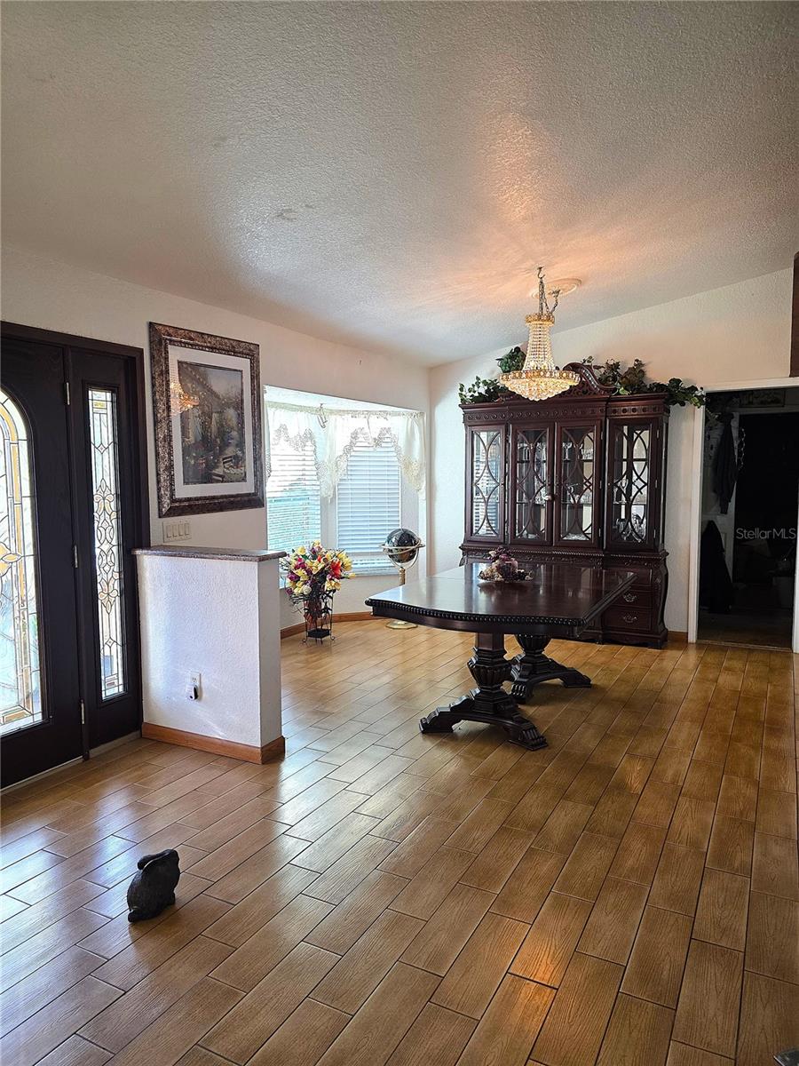 Image 8 of 74 For 20206 Astoria Avenue