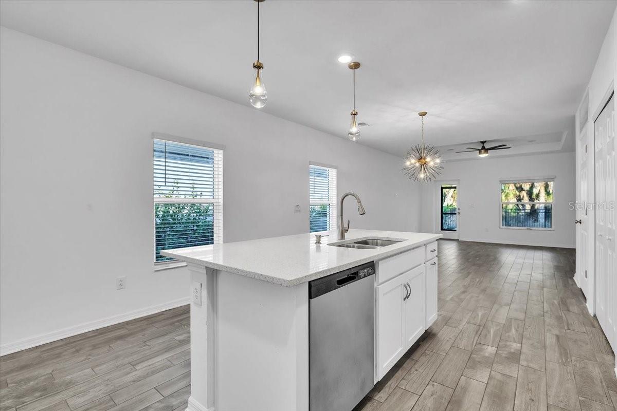 Image 11 of 43 For 1992 Sunset Preserve Way