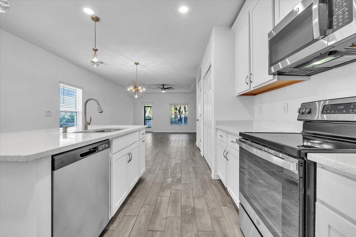 Image 12 of 43 For 1992 Sunset Preserve Way