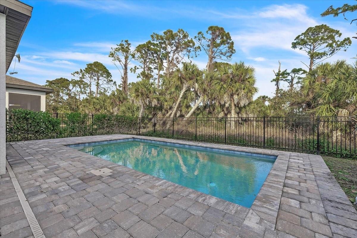 Image 30 of 43 For 1992 Sunset Preserve Way