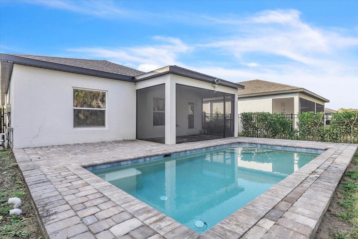 Image 33 of 43 For 1992 Sunset Preserve Way