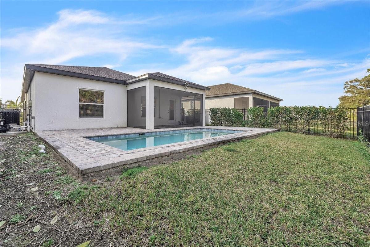 Image 34 of 43 For 1992 Sunset Preserve Way