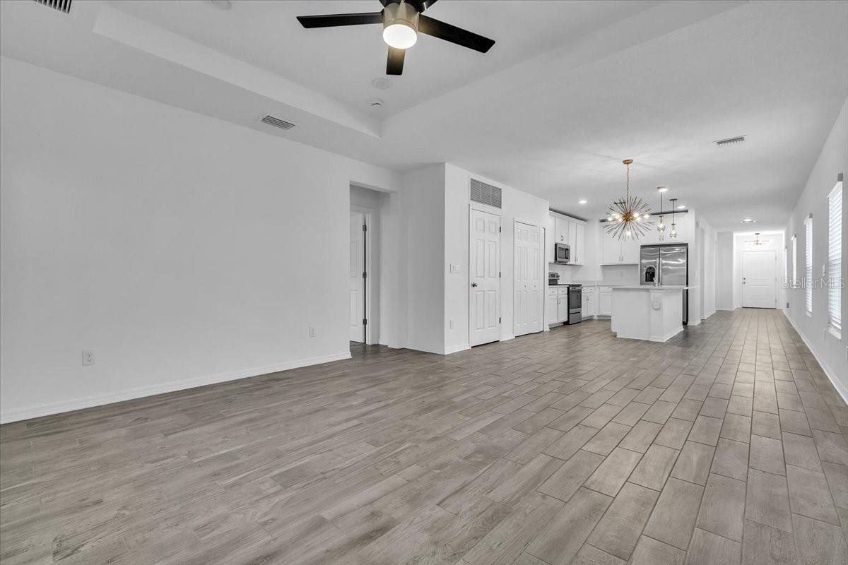 Image 6 of 43 For 1992 Sunset Preserve Way