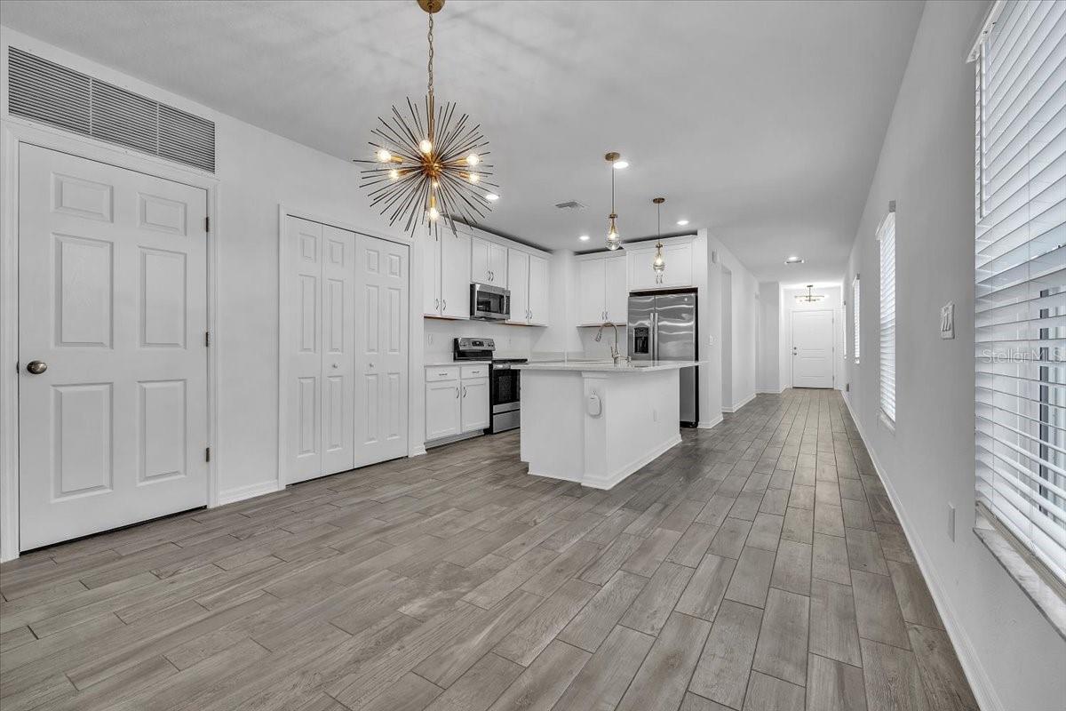 Image 8 of 43 For 1992 Sunset Preserve Way