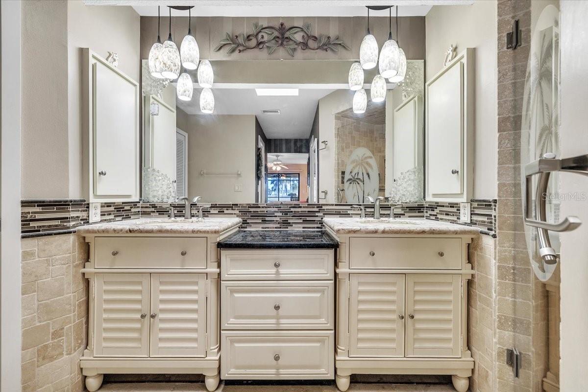 Image 26 of 51 For 12605 Kings Row