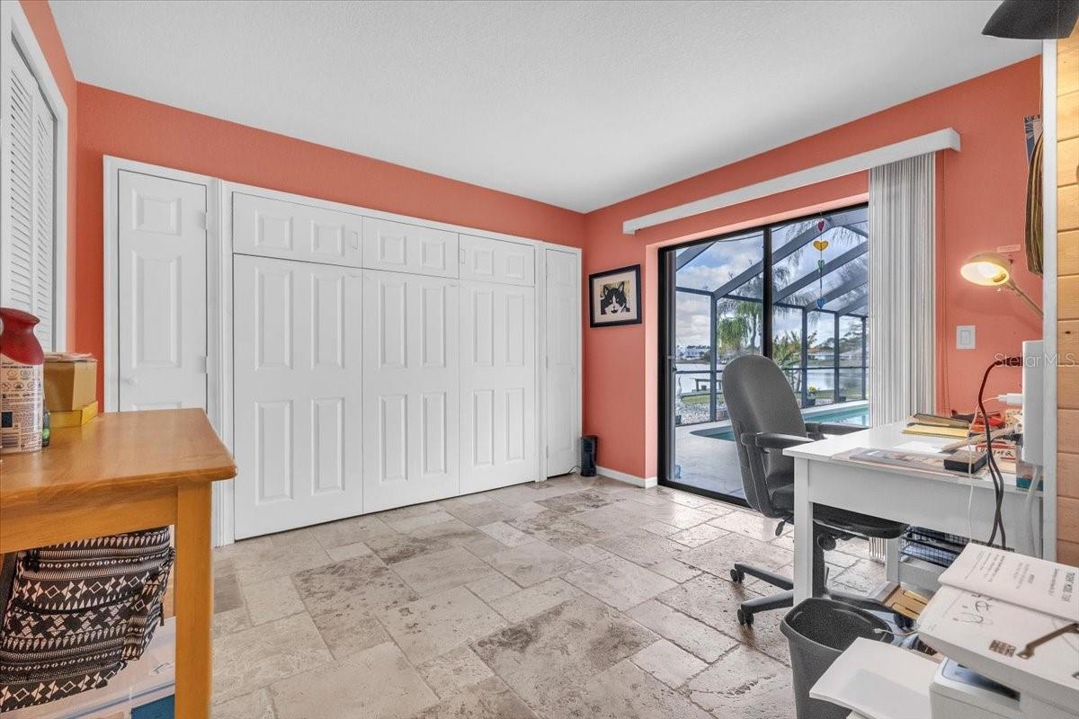 Image 33 of 51 For 12605 Kings Row