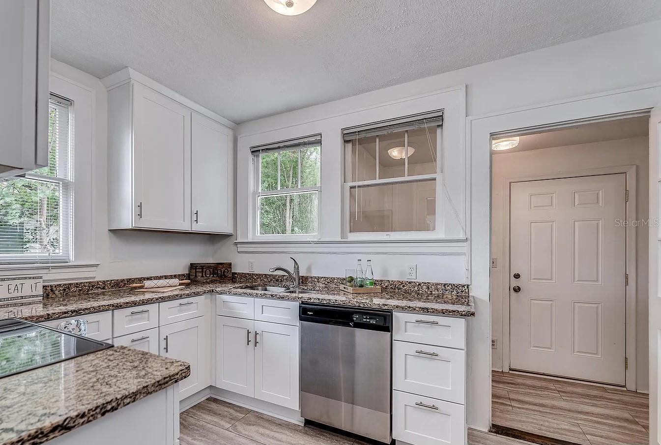 Image 3 of 8 For 1444 Wolfe Street