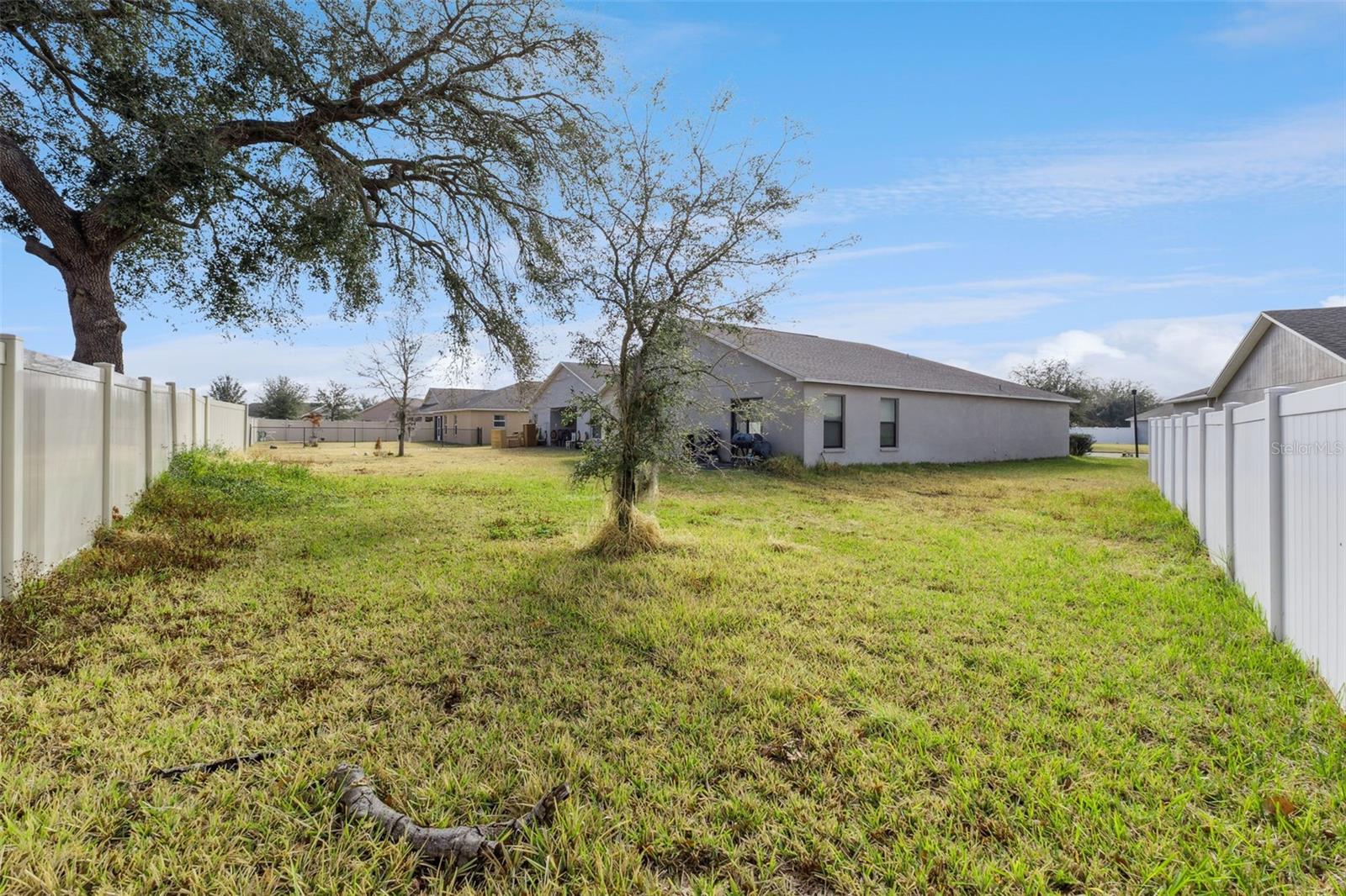 Image 20 of 21 For 206 Lake Mariana Place