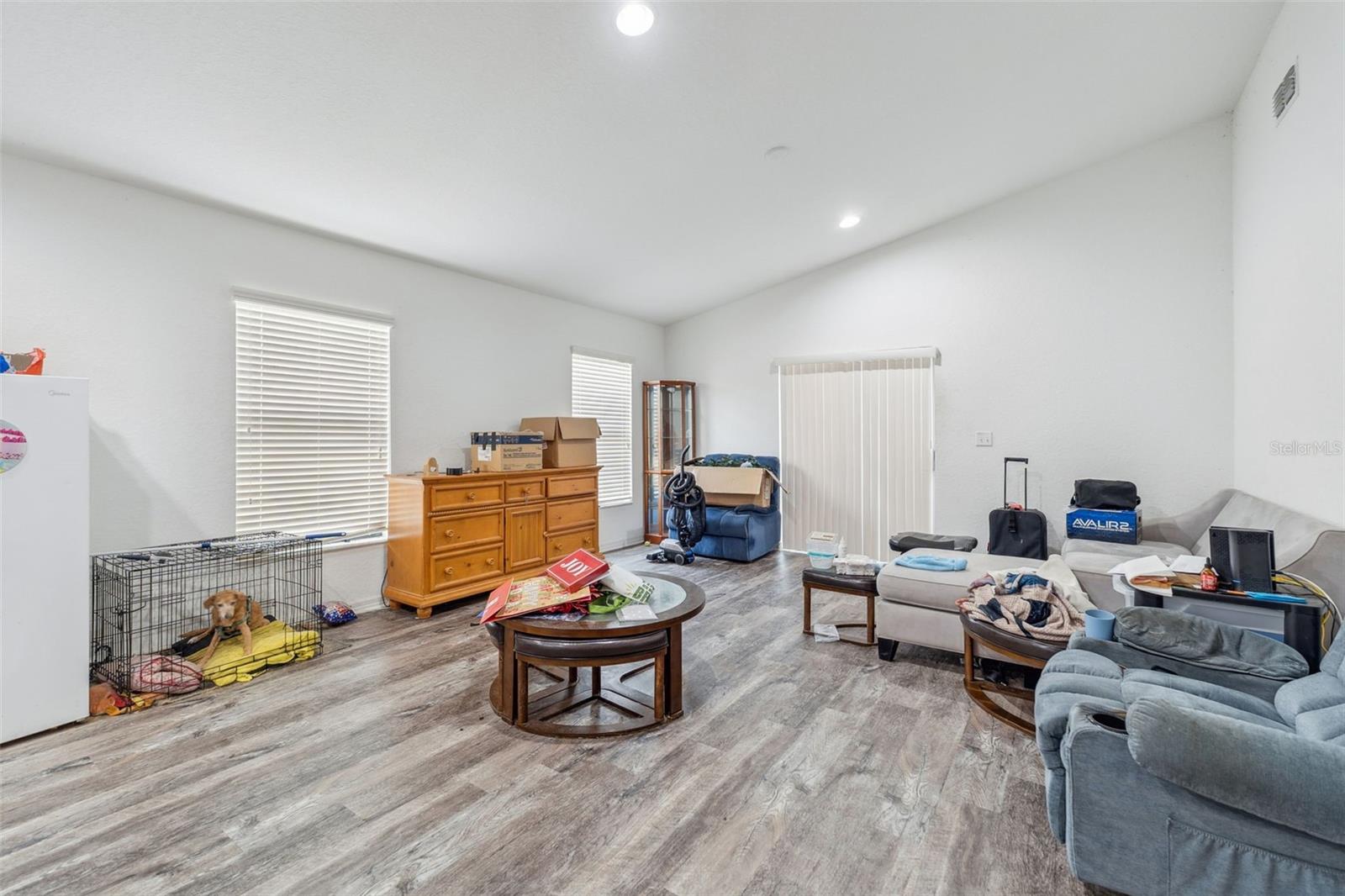 Image 6 of 21 For 206 Lake Mariana Place