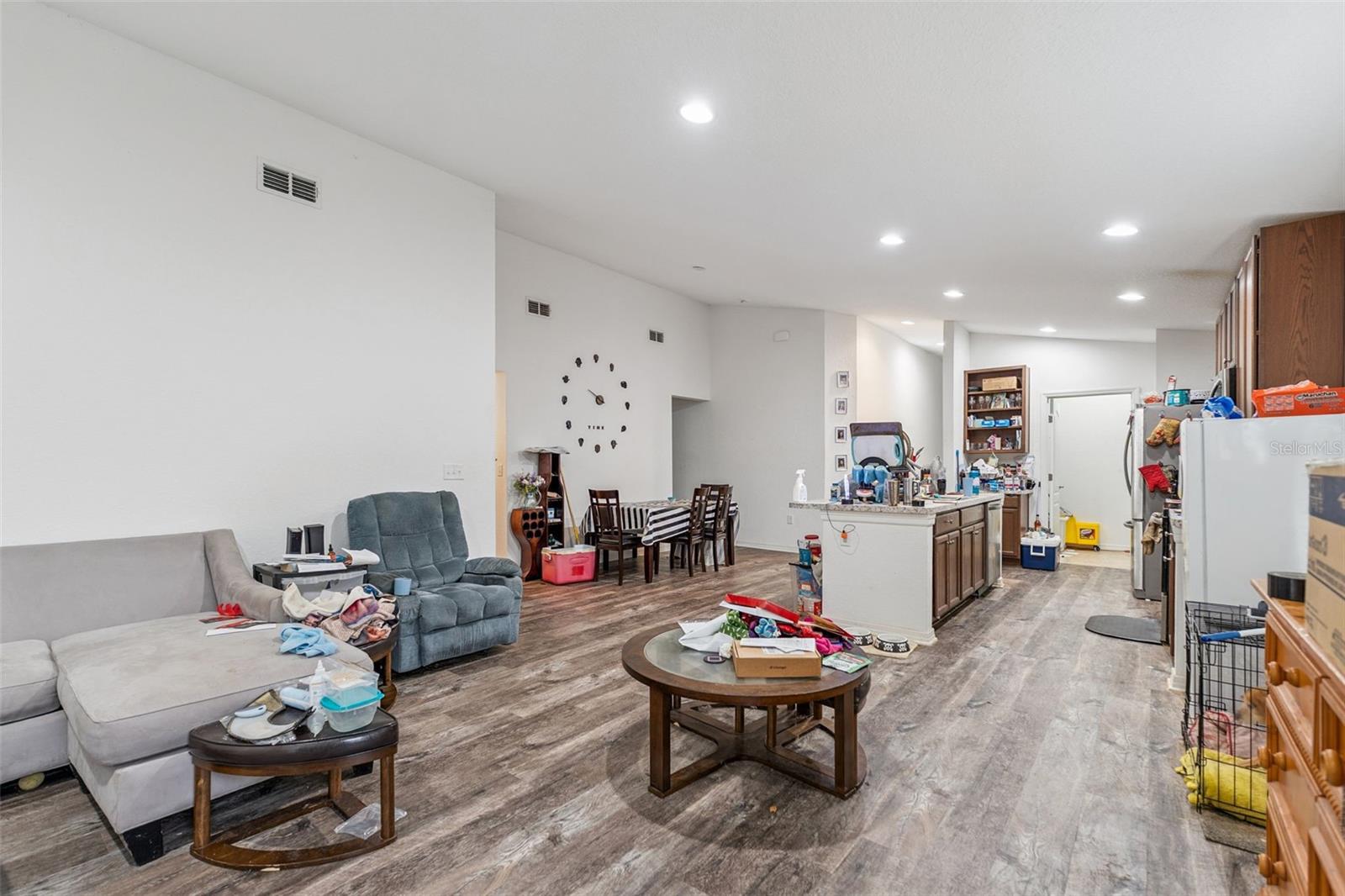 Image 7 of 21 For 206 Lake Mariana Place