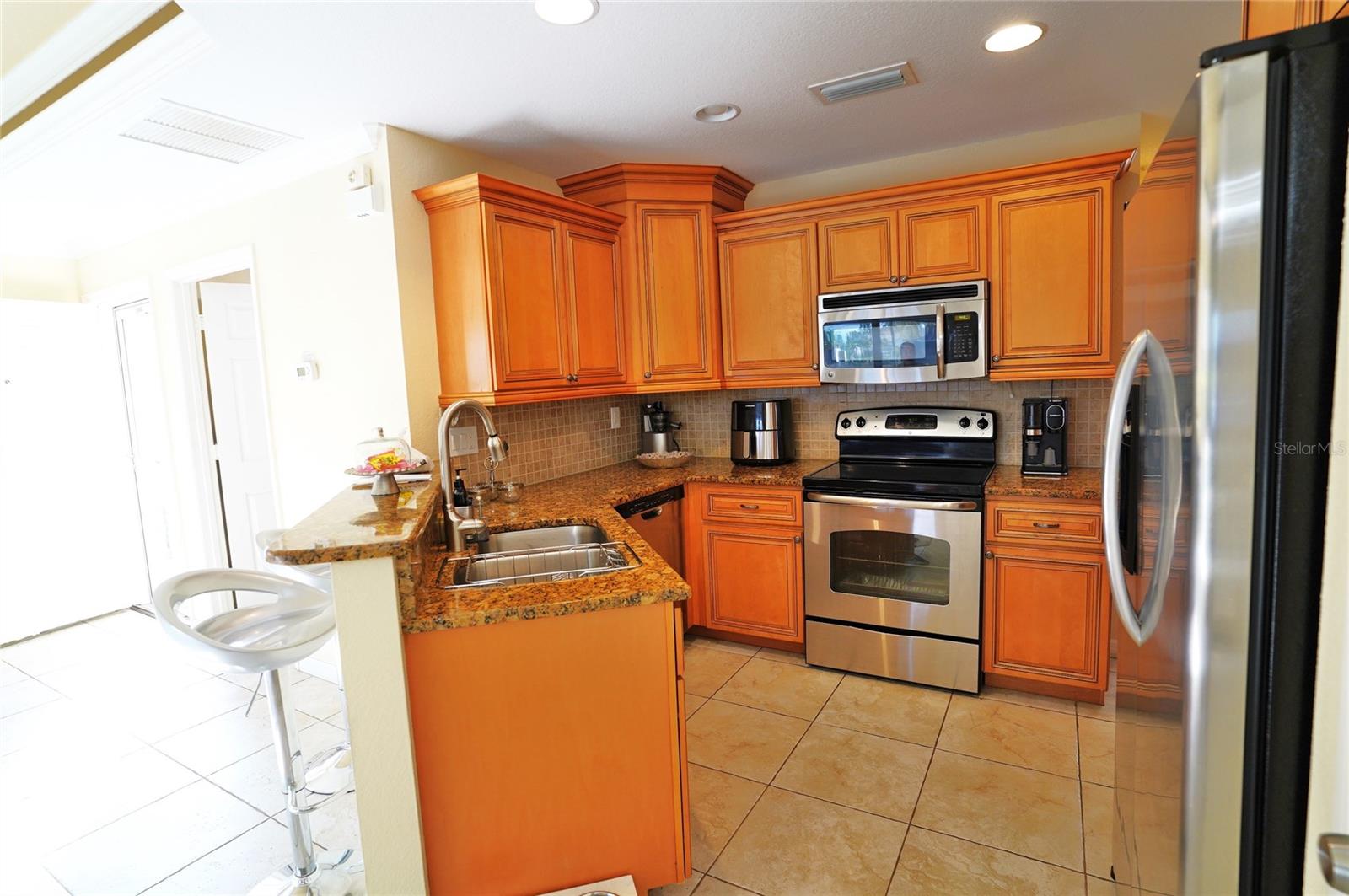 Image 13 of 55 For 12760 Lake Side Drive