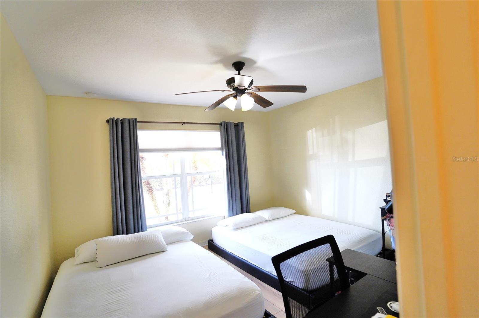 Image 16 of 55 For 12760 Lake Side Drive