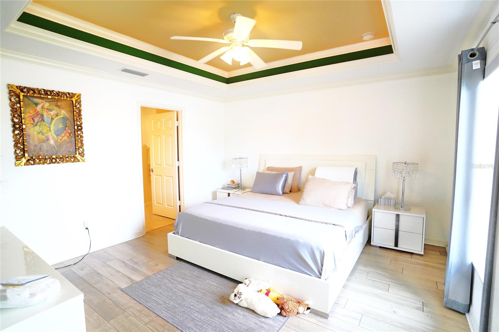 Image 19 of 55 For 12760 Lake Side Drive