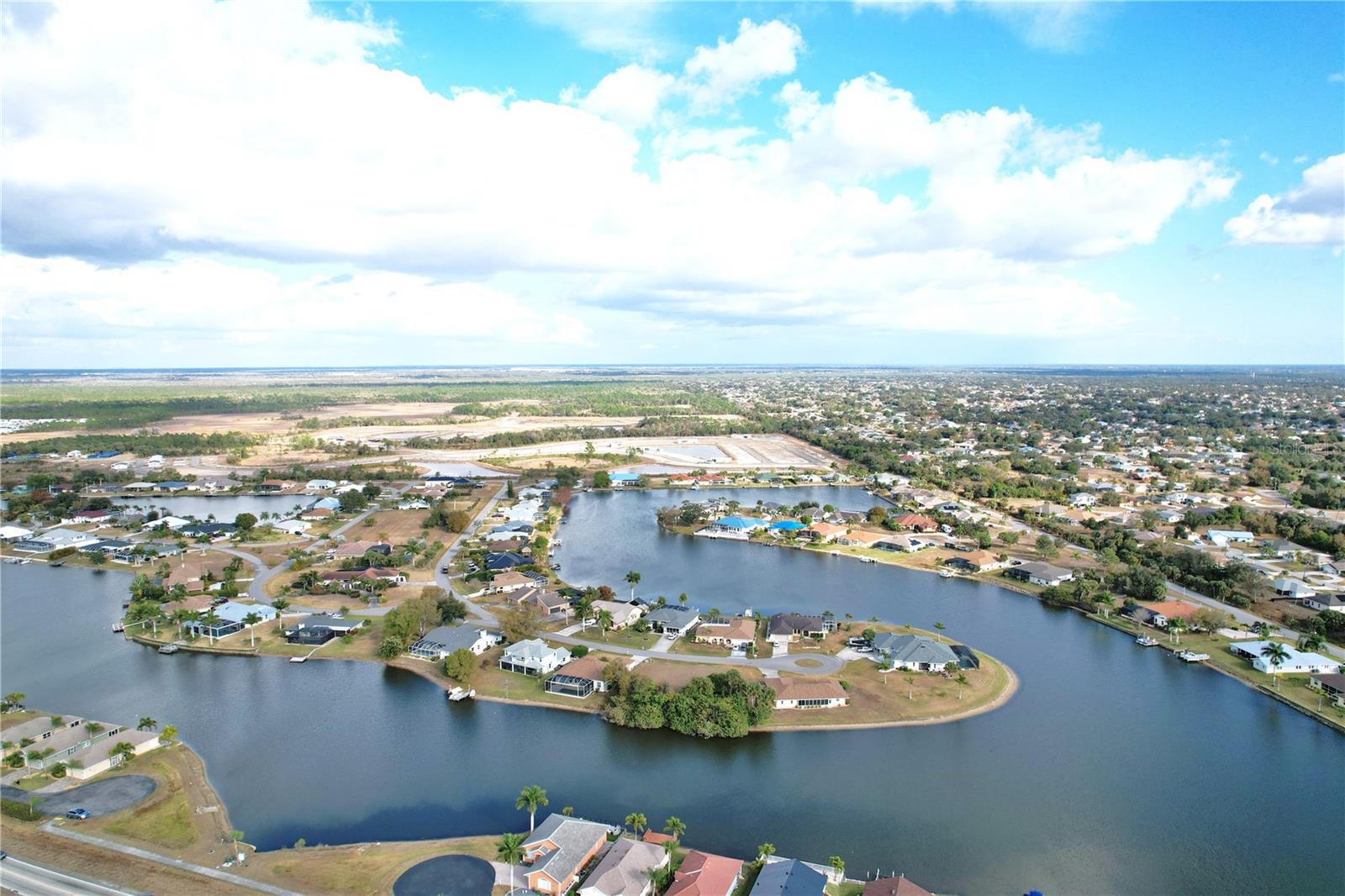 Image 36 of 55 For 12760 Lake Side Drive