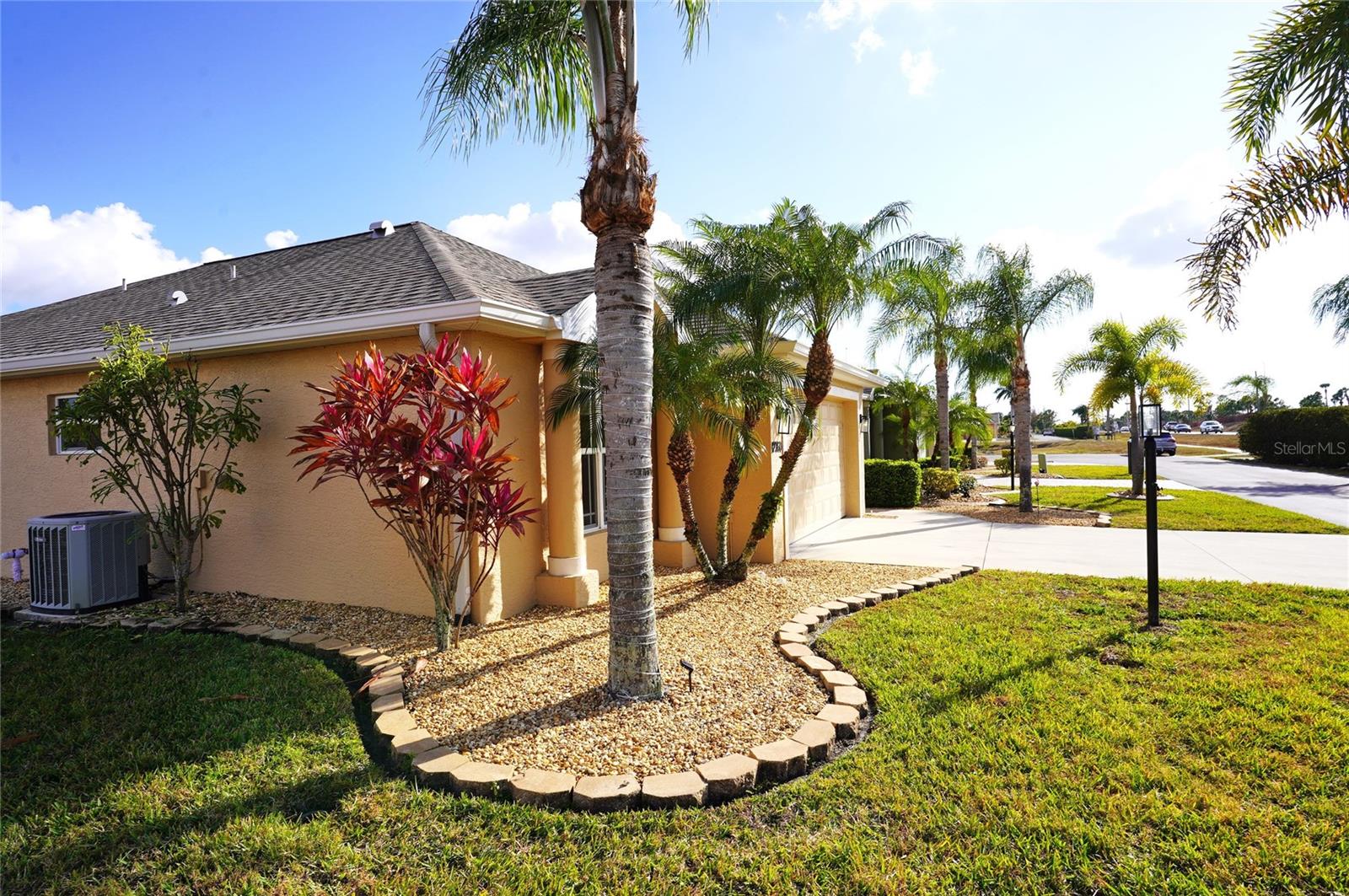 Image 8 of 55 For 12760 Lake Side Drive