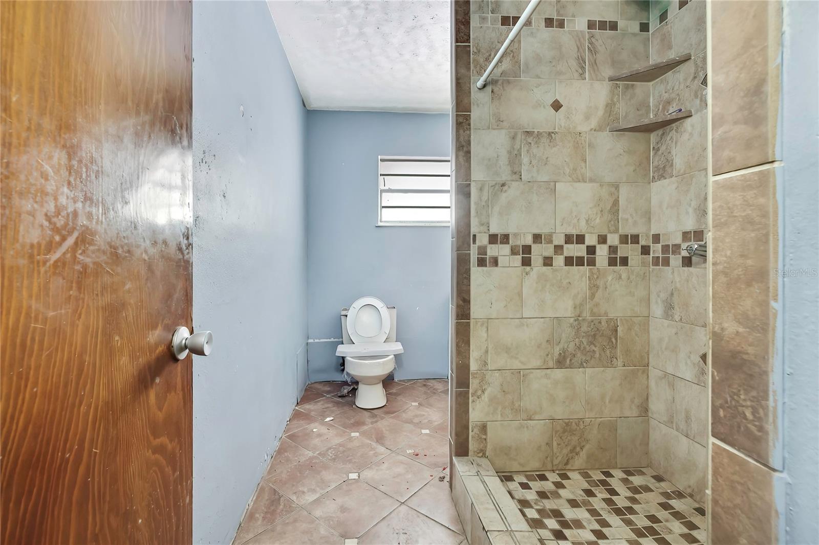 Image 23 of 47 For 12672 Oakview Avenue