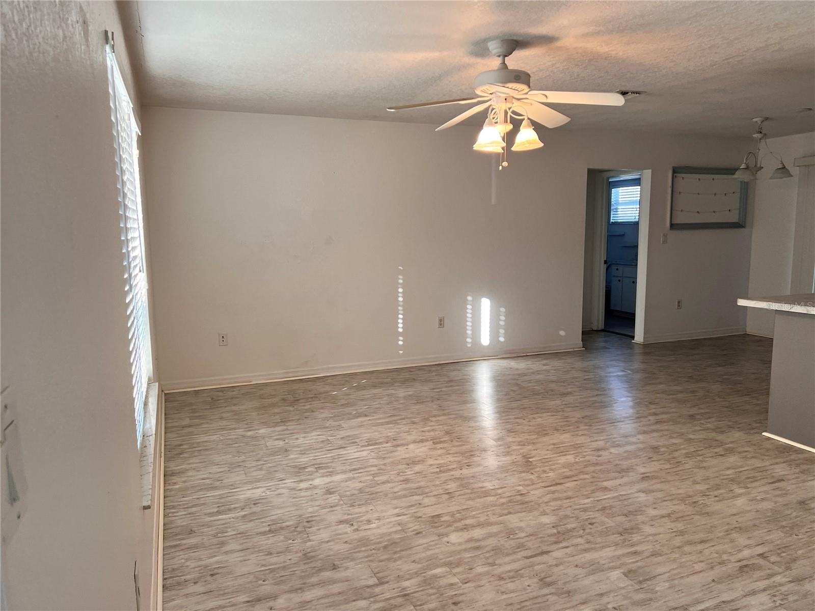 Image 5 of 18 For 3312 Vasco Street