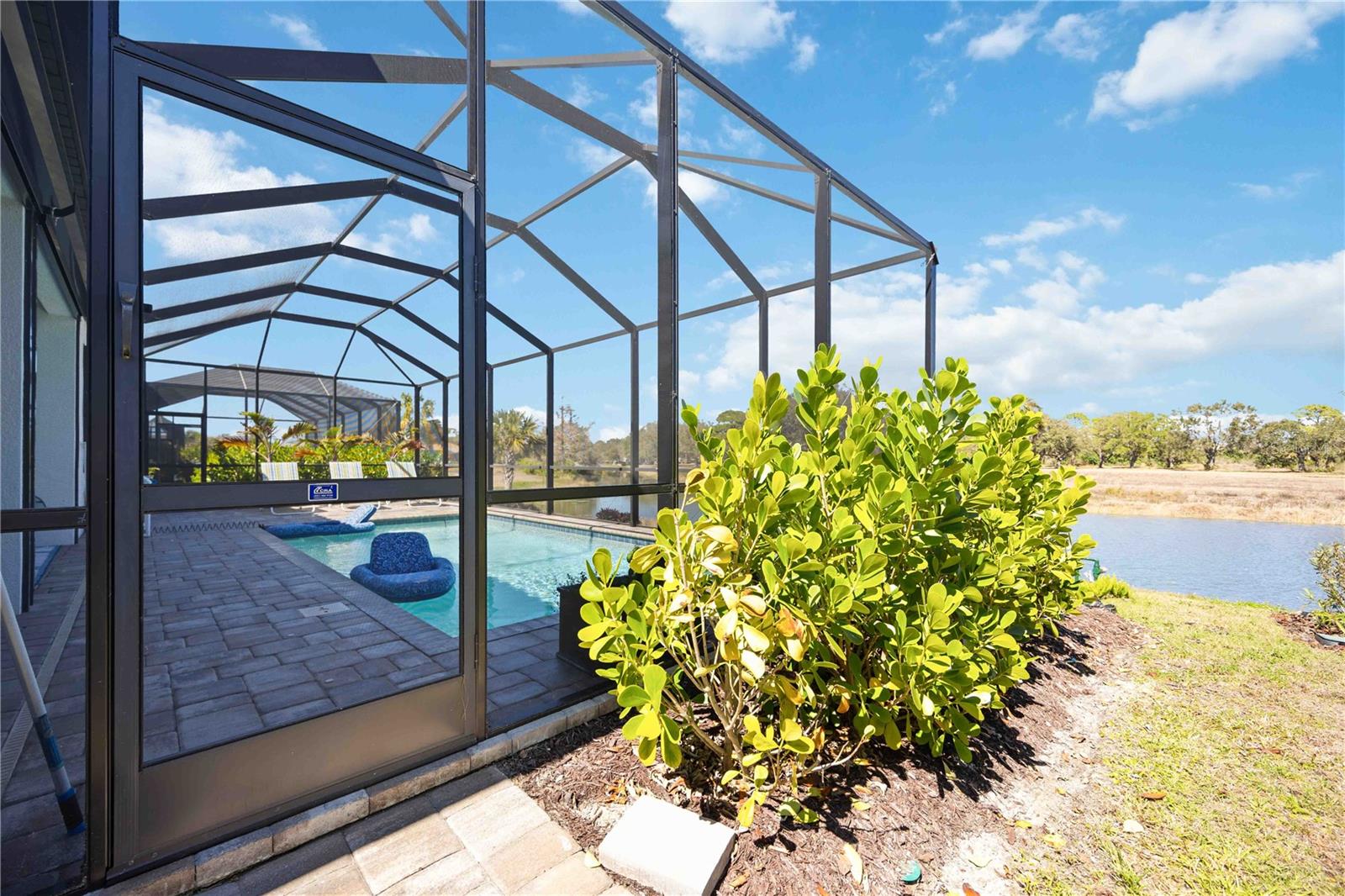 Image 62 of 88 For 11561 Trailwood Drive