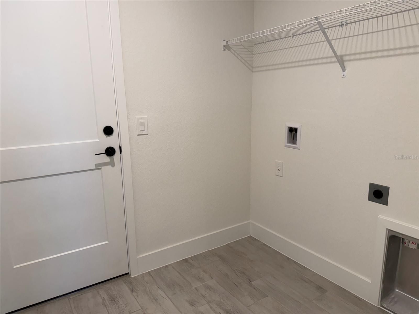 Image 21 of 32 For 247 Mariner Lane