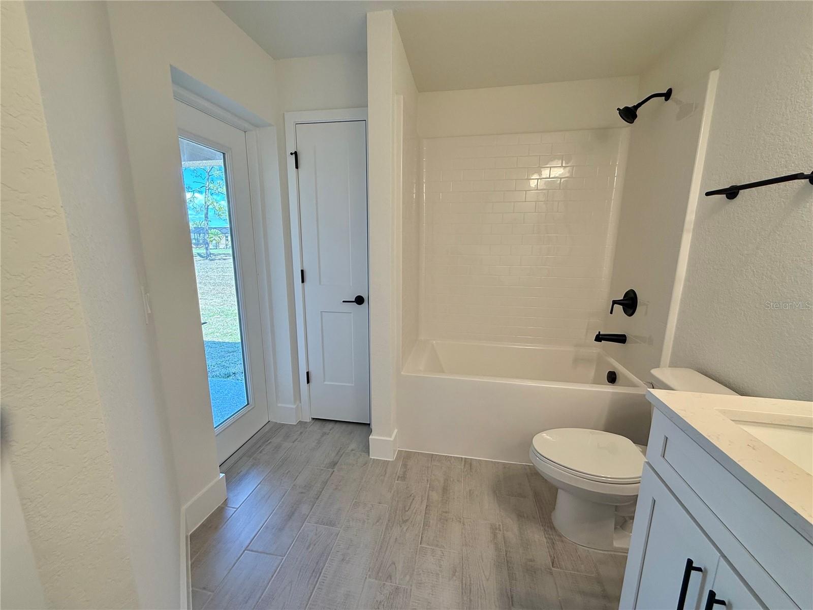 Image 24 of 32 For 247 Mariner Lane