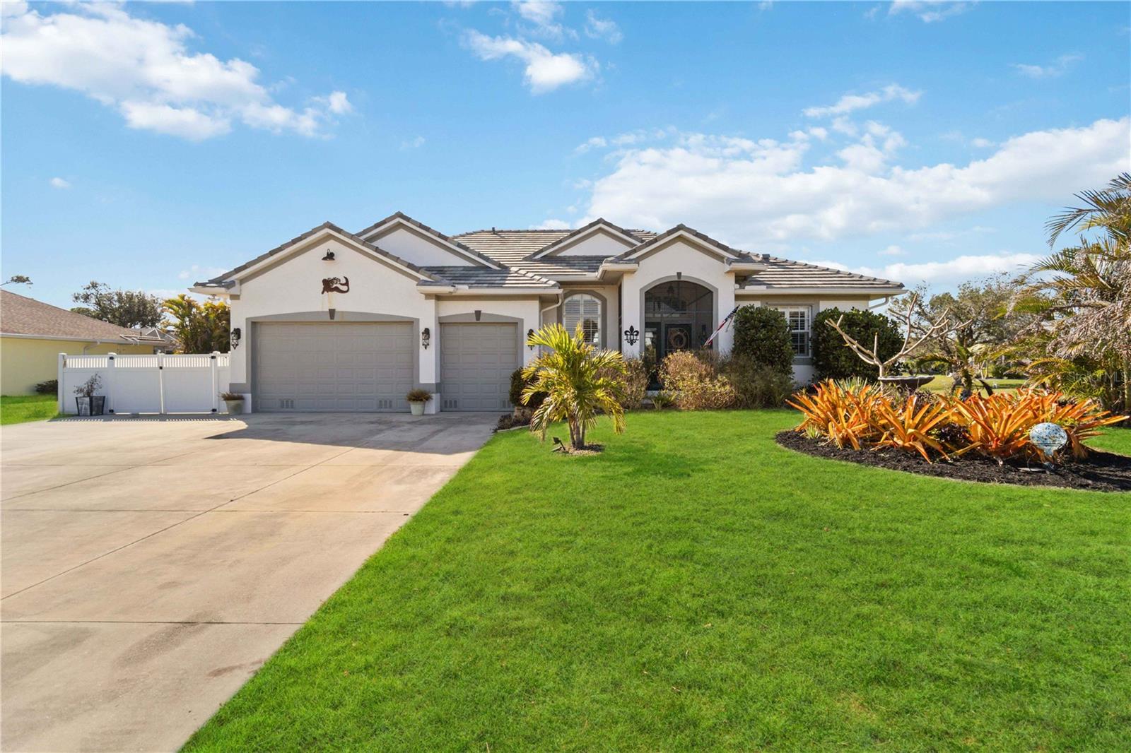 Image 2 of 68 For 1417 Carswell Street