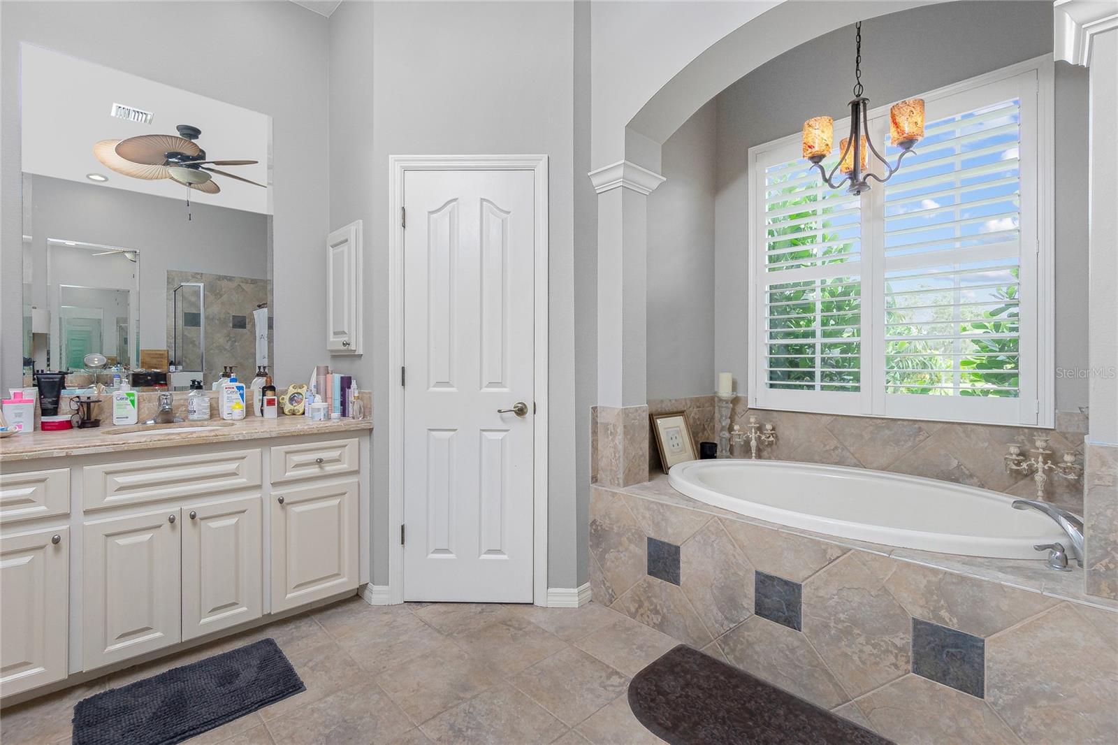 Image 35 of 68 For 1417 Carswell Street