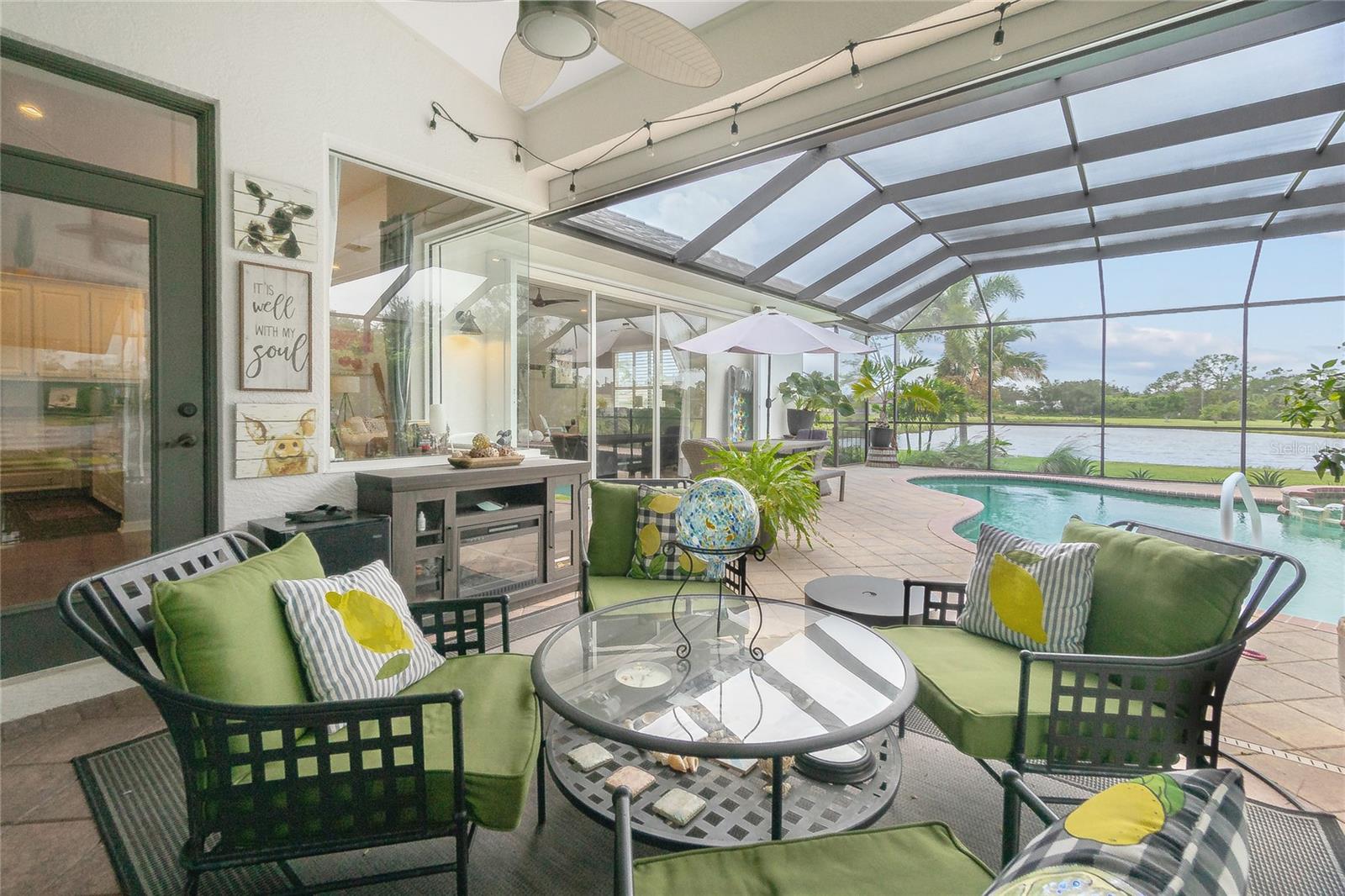 Image 4 of 68 For 1417 Carswell Street