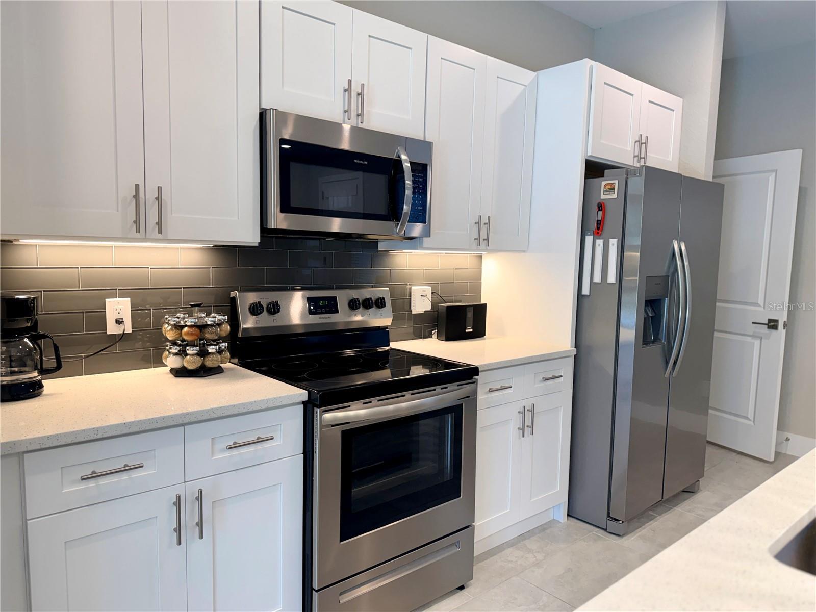 Image 4 of 22 For 4667 Brasher Avenue