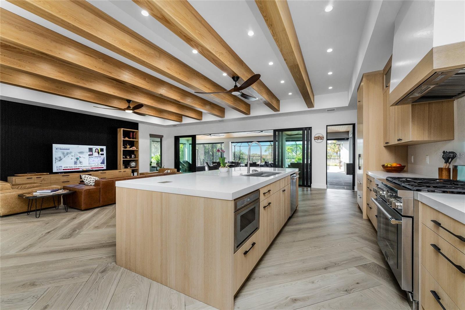 Image 19 of 66 For 2001 Treasure Lane