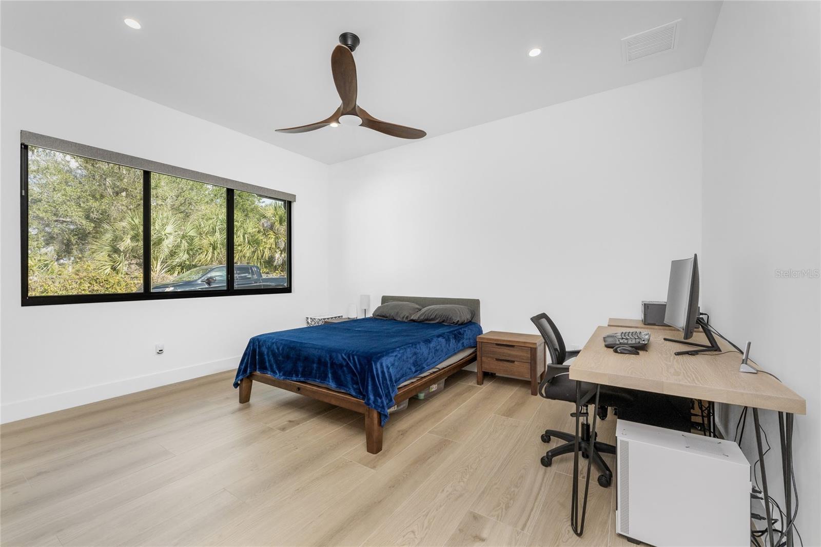 Image 29 of 66 For 2001 Treasure Lane