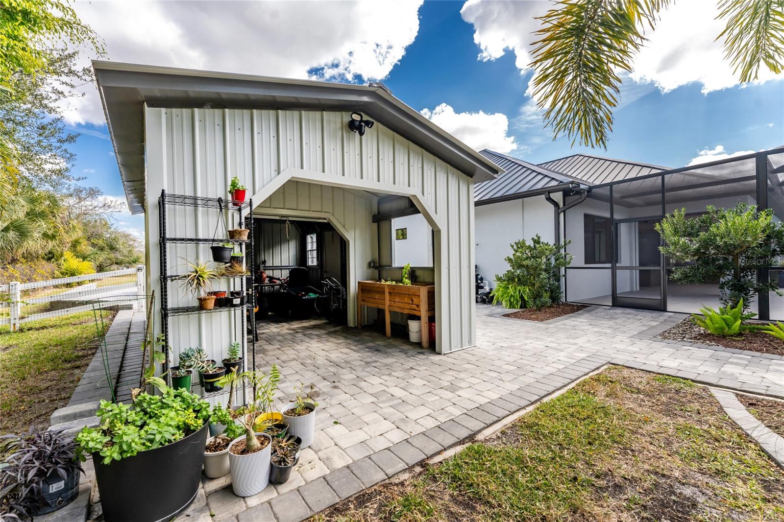 Image 53 of 66 For 2001 Treasure Lane