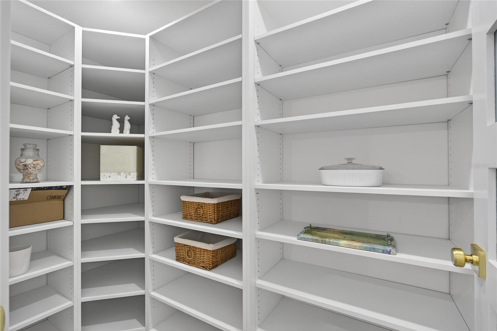 Image 16 of 64 For 2350 Via Venice