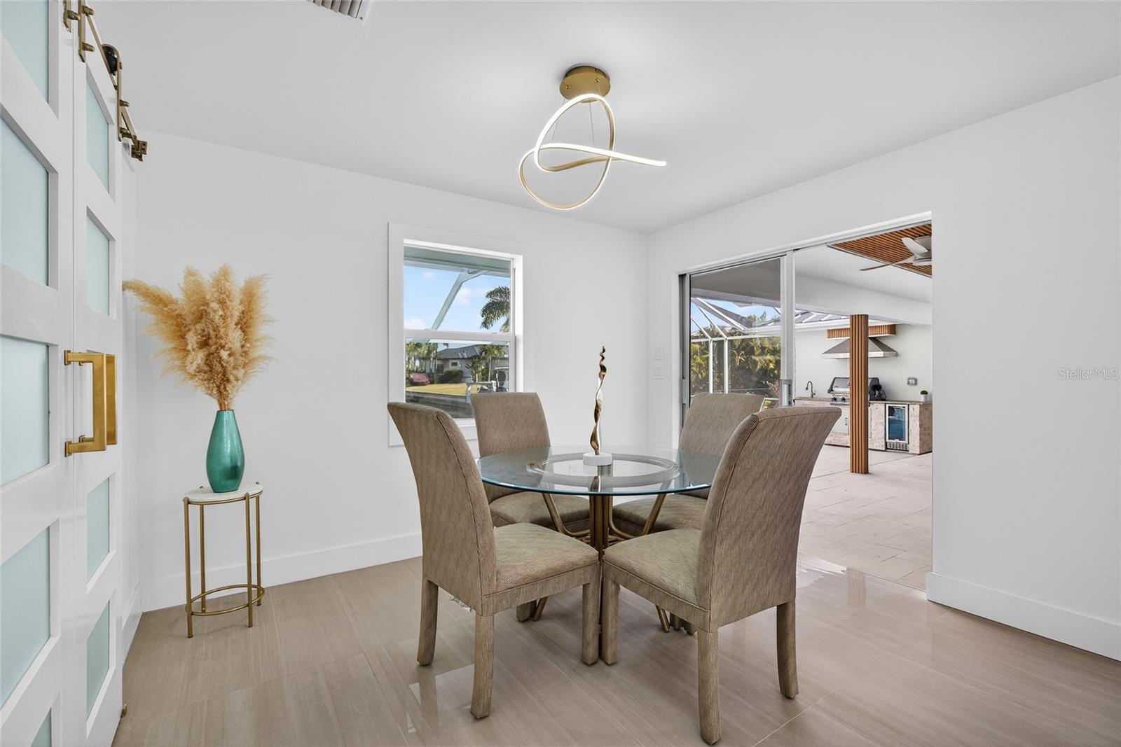 Image 17 of 64 For 2350 Via Venice