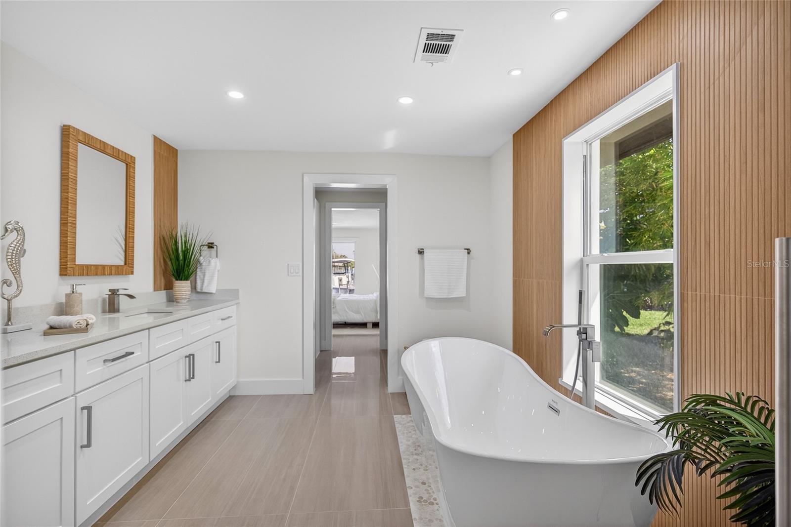 Image 26 of 64 For 2350 Via Venice