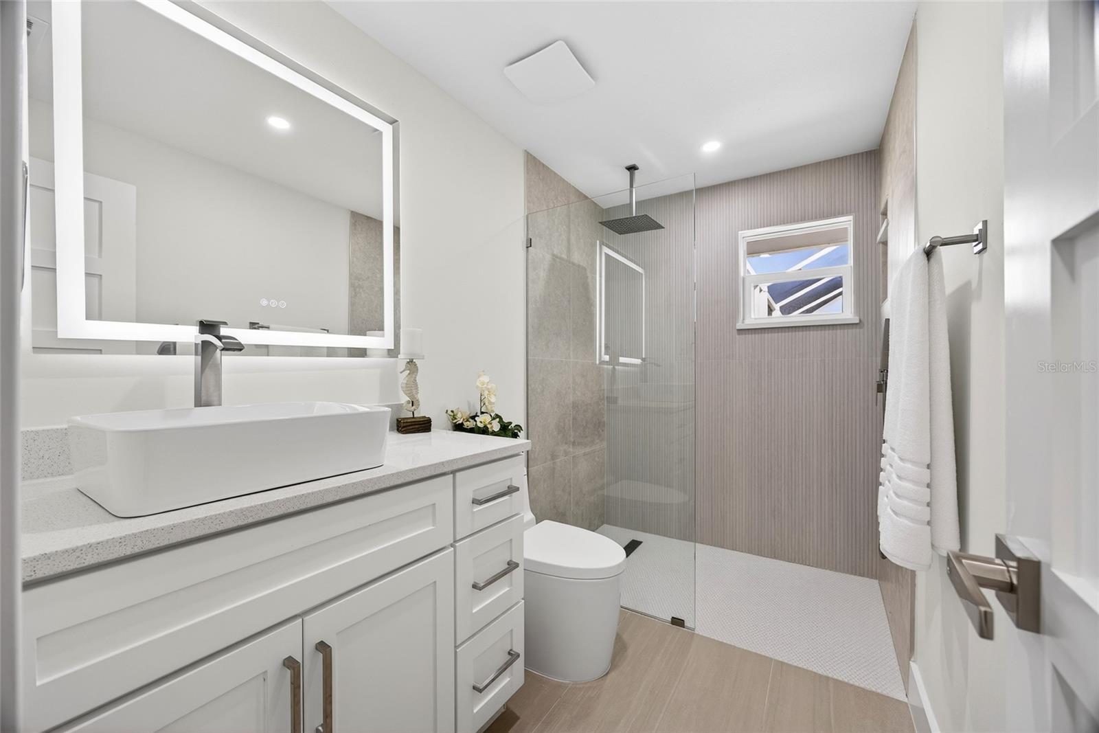 Image 30 of 64 For 2350 Via Venice