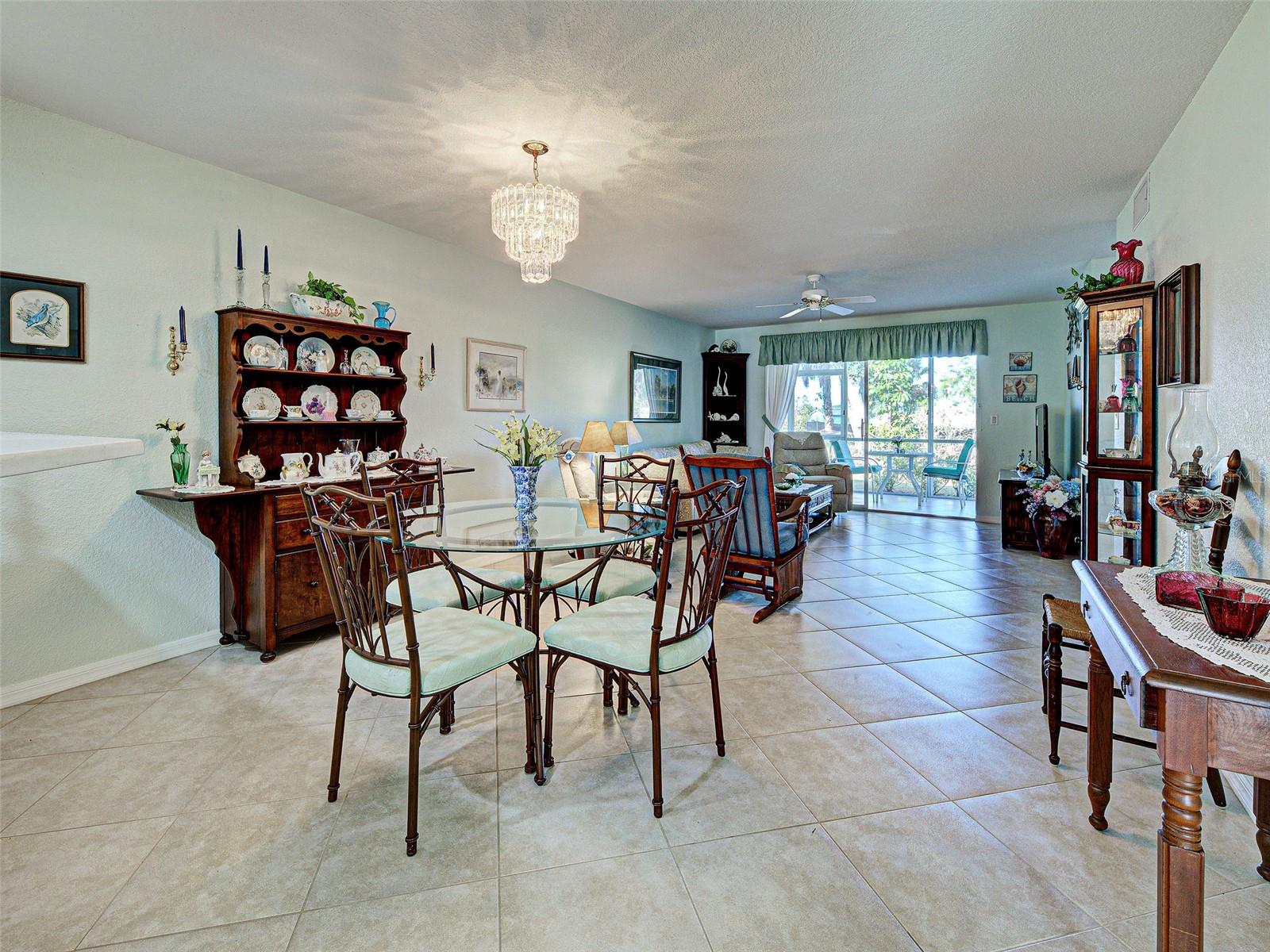 Image 16 of 50 For 5725 Greenwood Avenue 7102