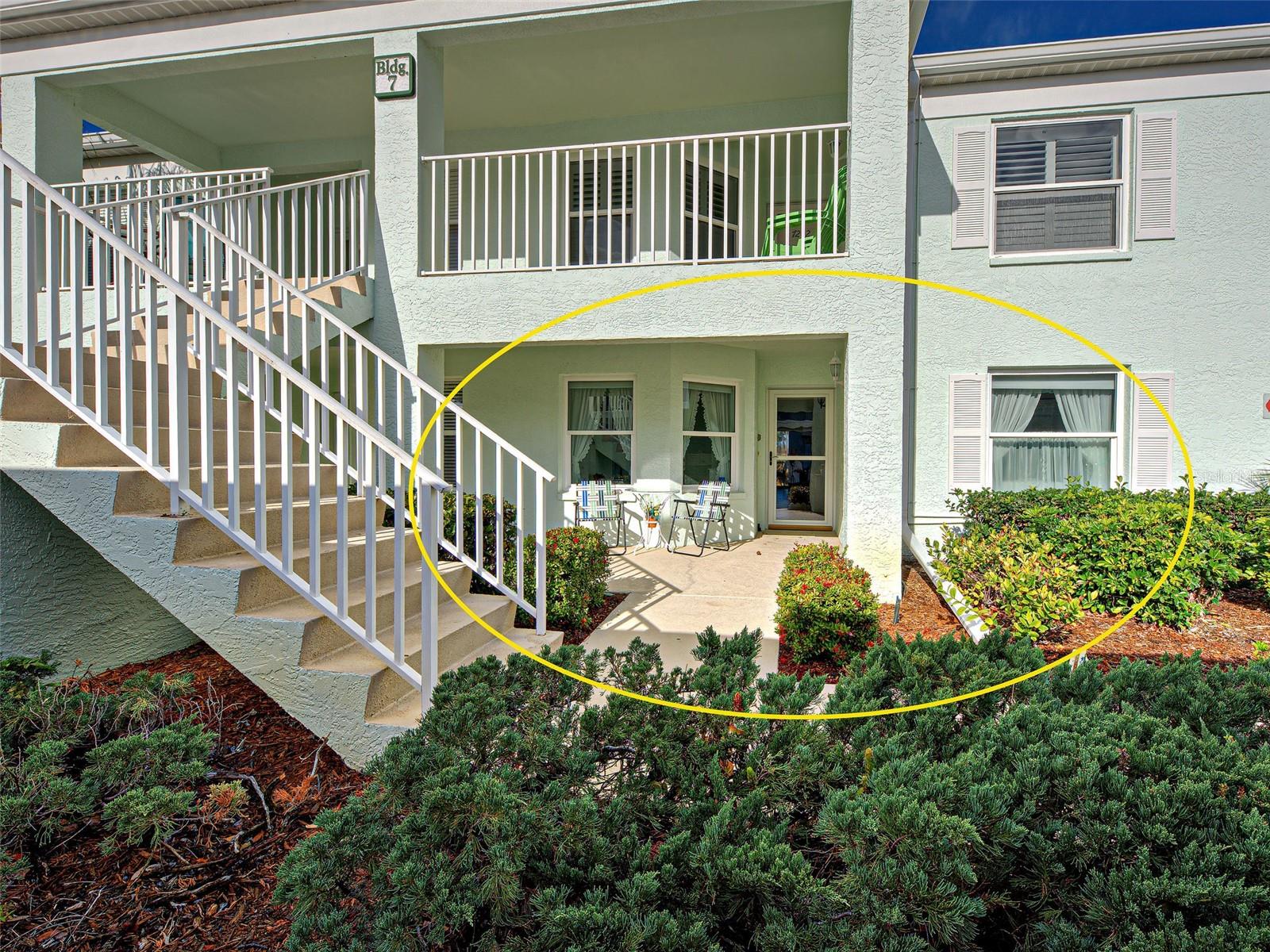 Image 3 of 50 For 5725 Greenwood Avenue 7102