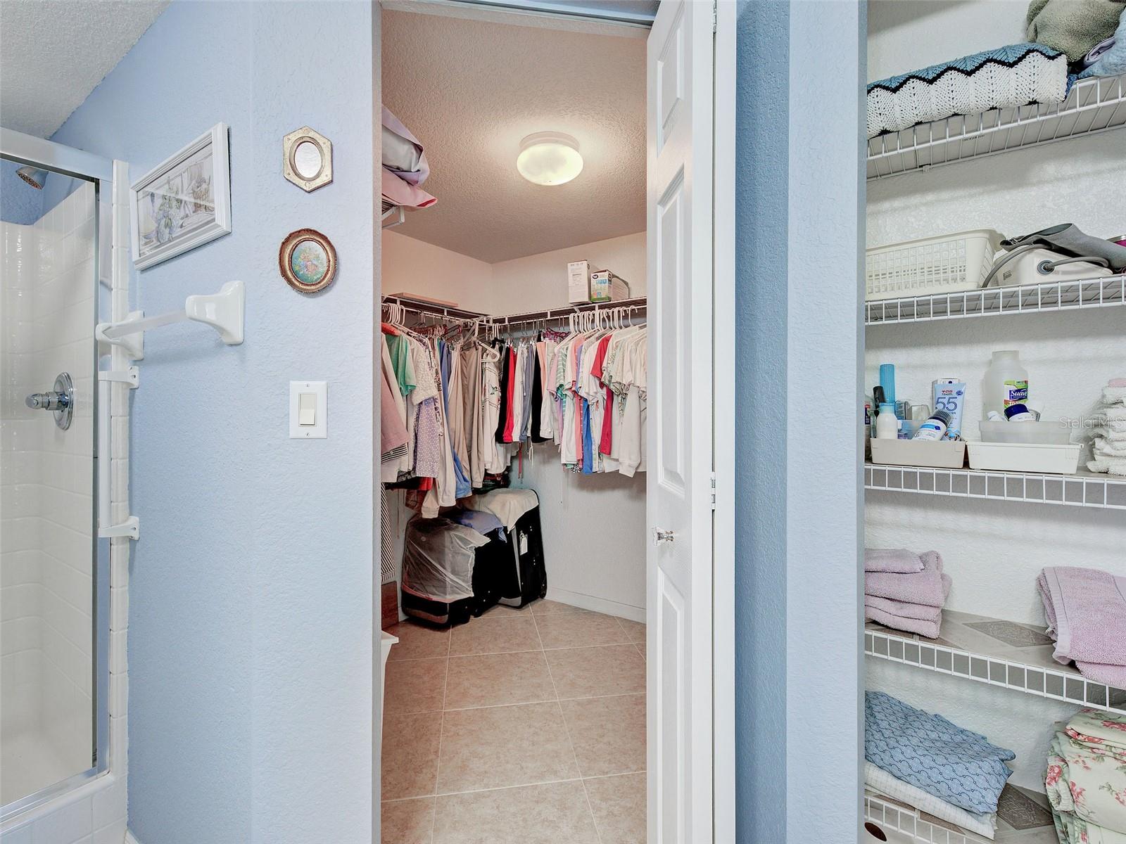 Image 34 of 50 For 5725 Greenwood Avenue 7102