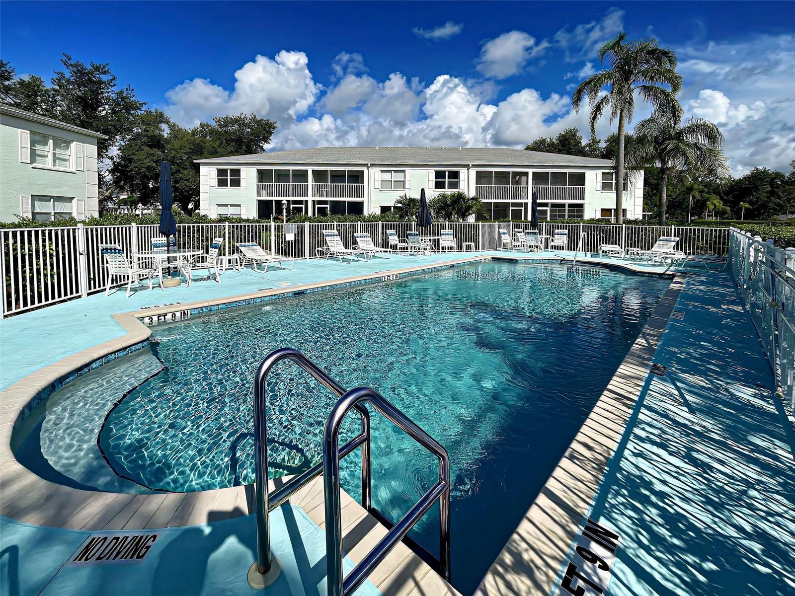 Image 45 of 50 For 5725 Greenwood Avenue 7102