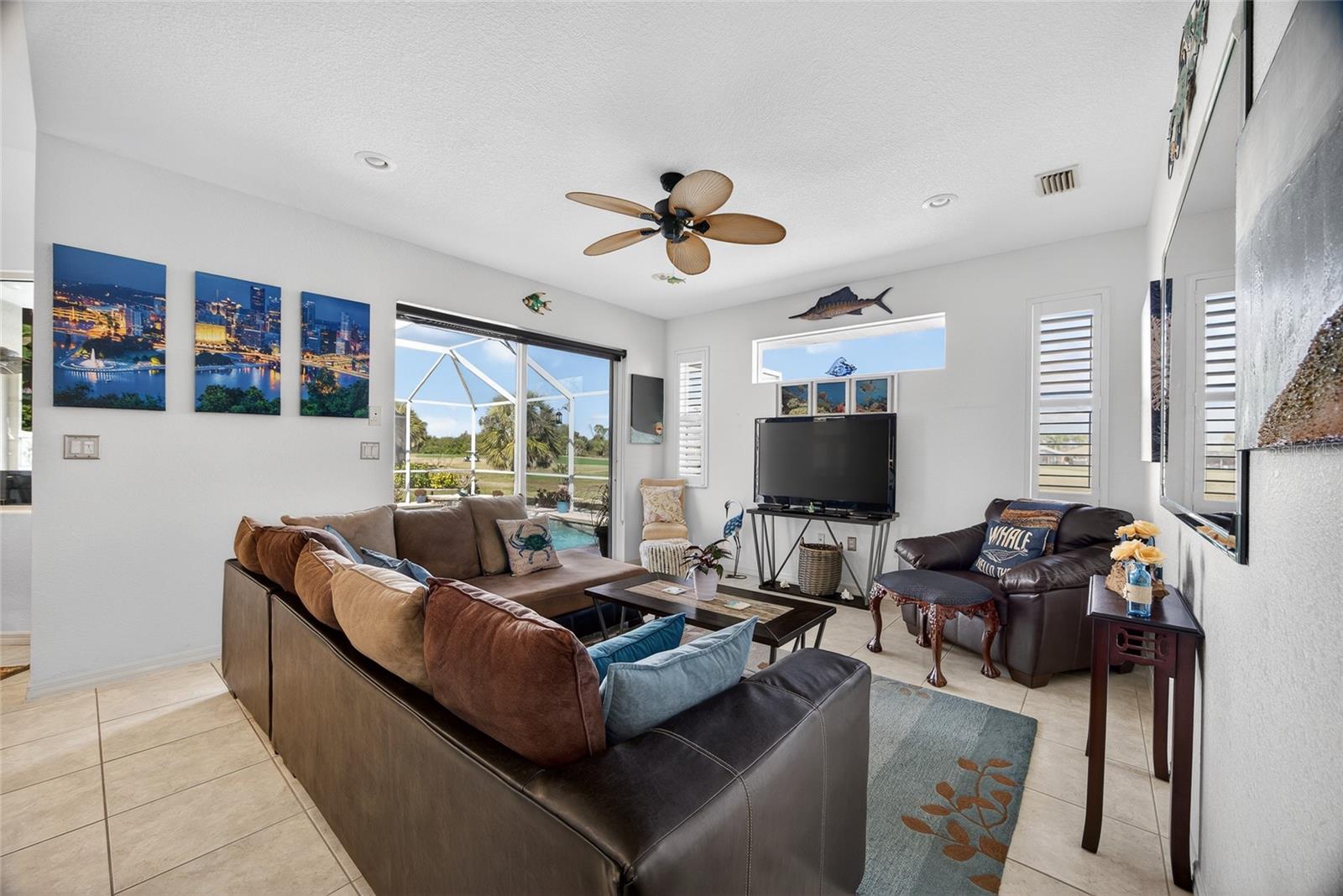 Image 13 of 36 For 33 Long Meadow Place