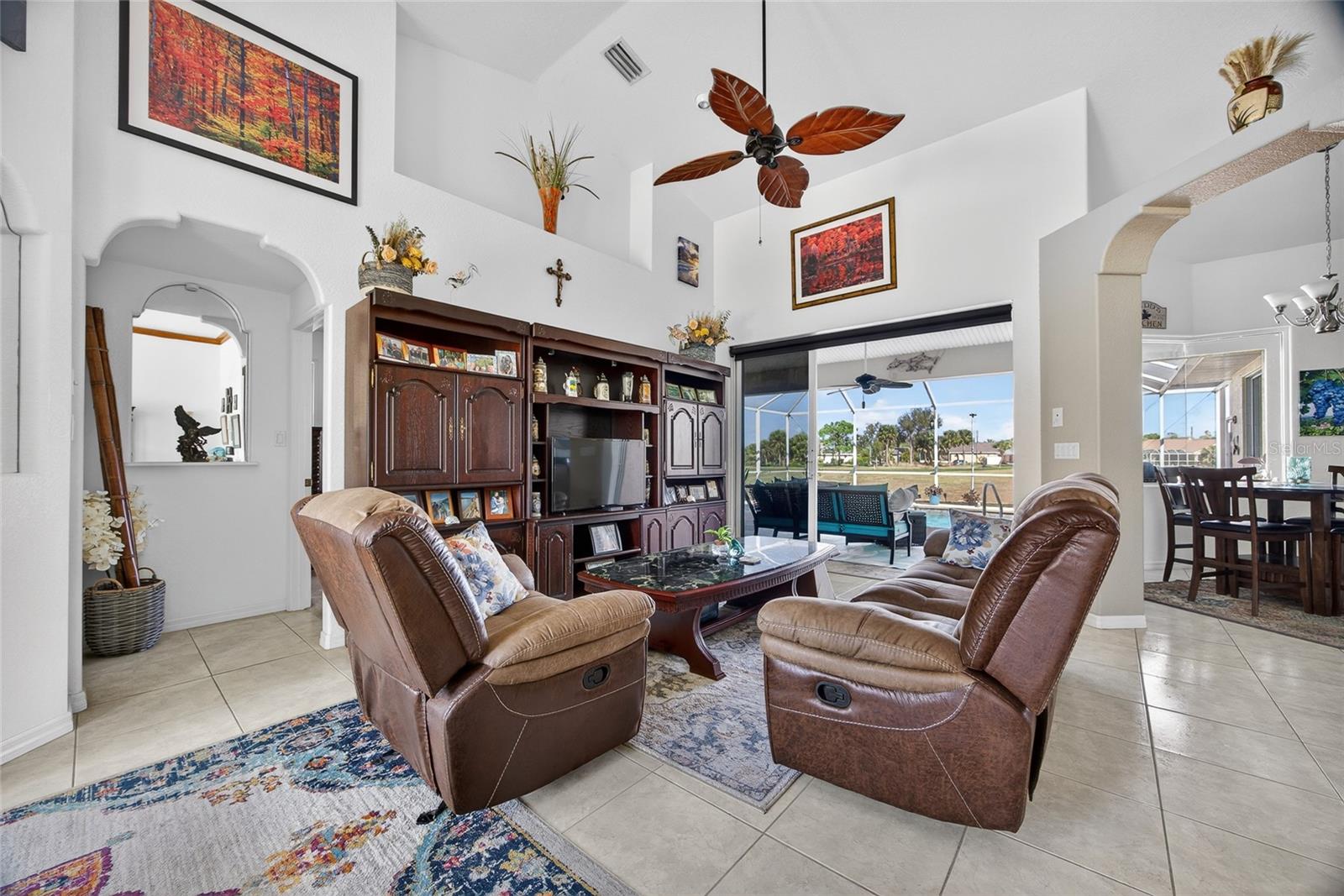 Image 4 of 36 For 33 Long Meadow Place