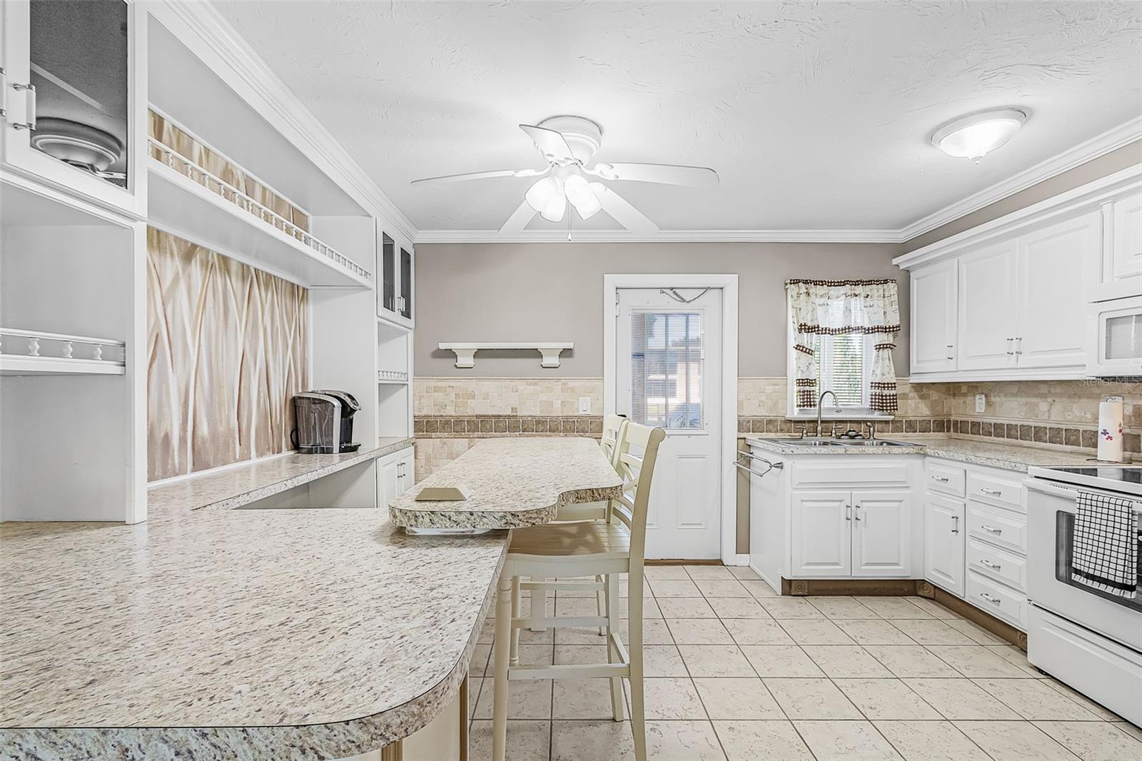 Image 13 of 27 For 4920 Viceroy Street