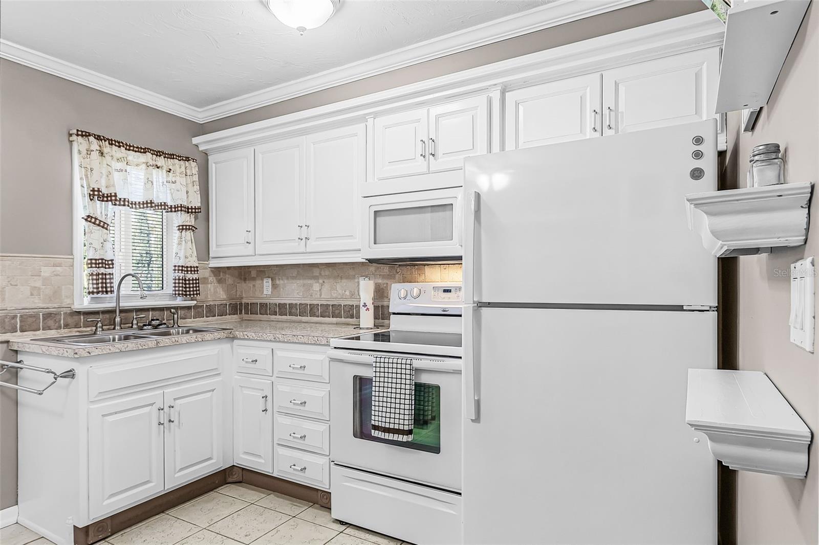 Image 14 of 27 For 4920 Viceroy Street