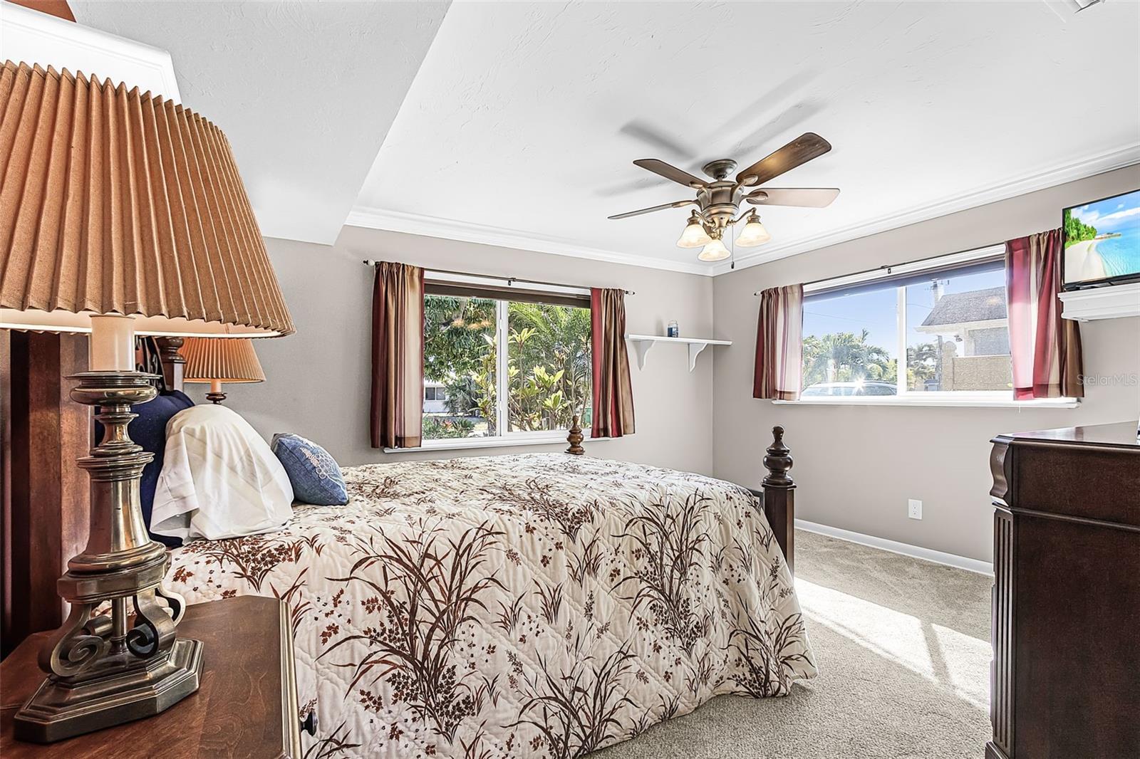 Image 16 of 27 For 4920 Viceroy Street