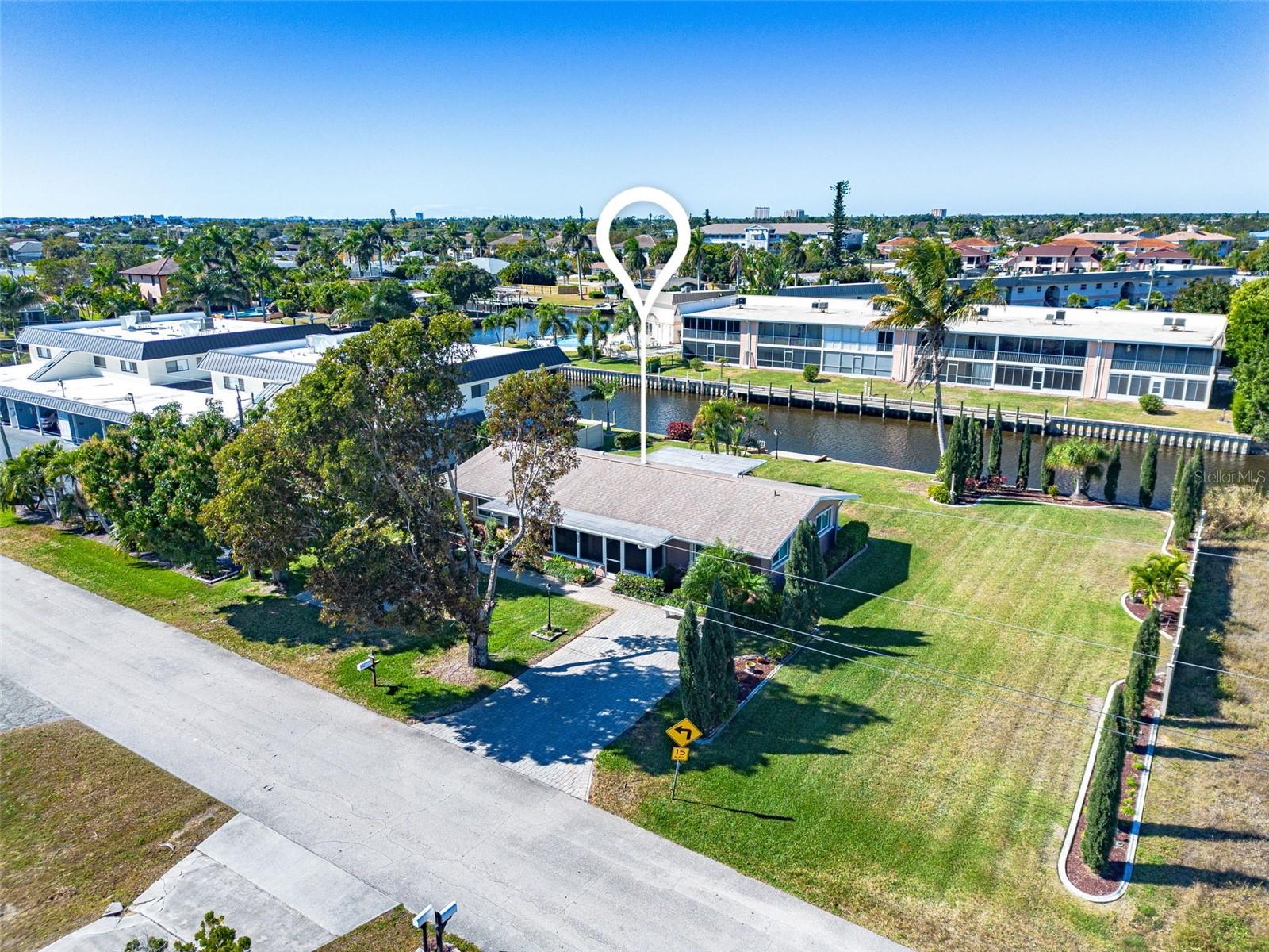 Image 5 of 27 For 4920 Viceroy Street