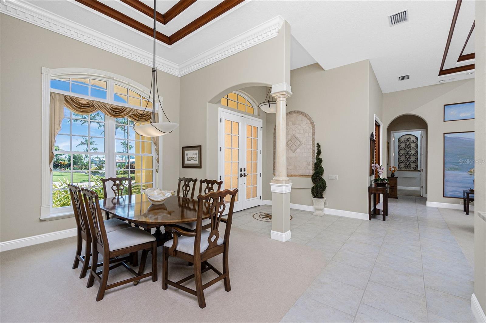 Image 14 of 94 For 5566 River Bay Drive