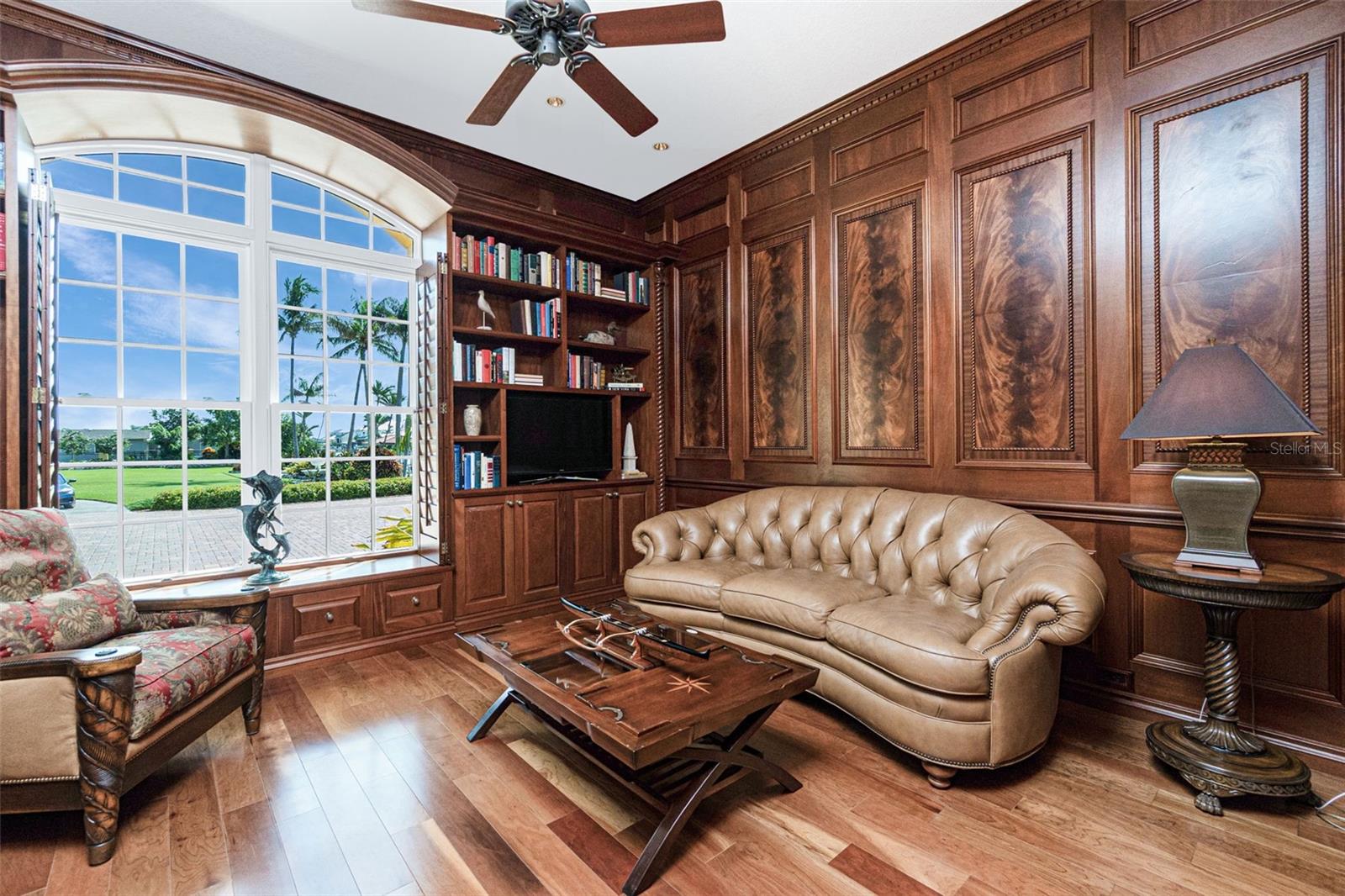 Image 18 of 94 For 5566 River Bay Drive