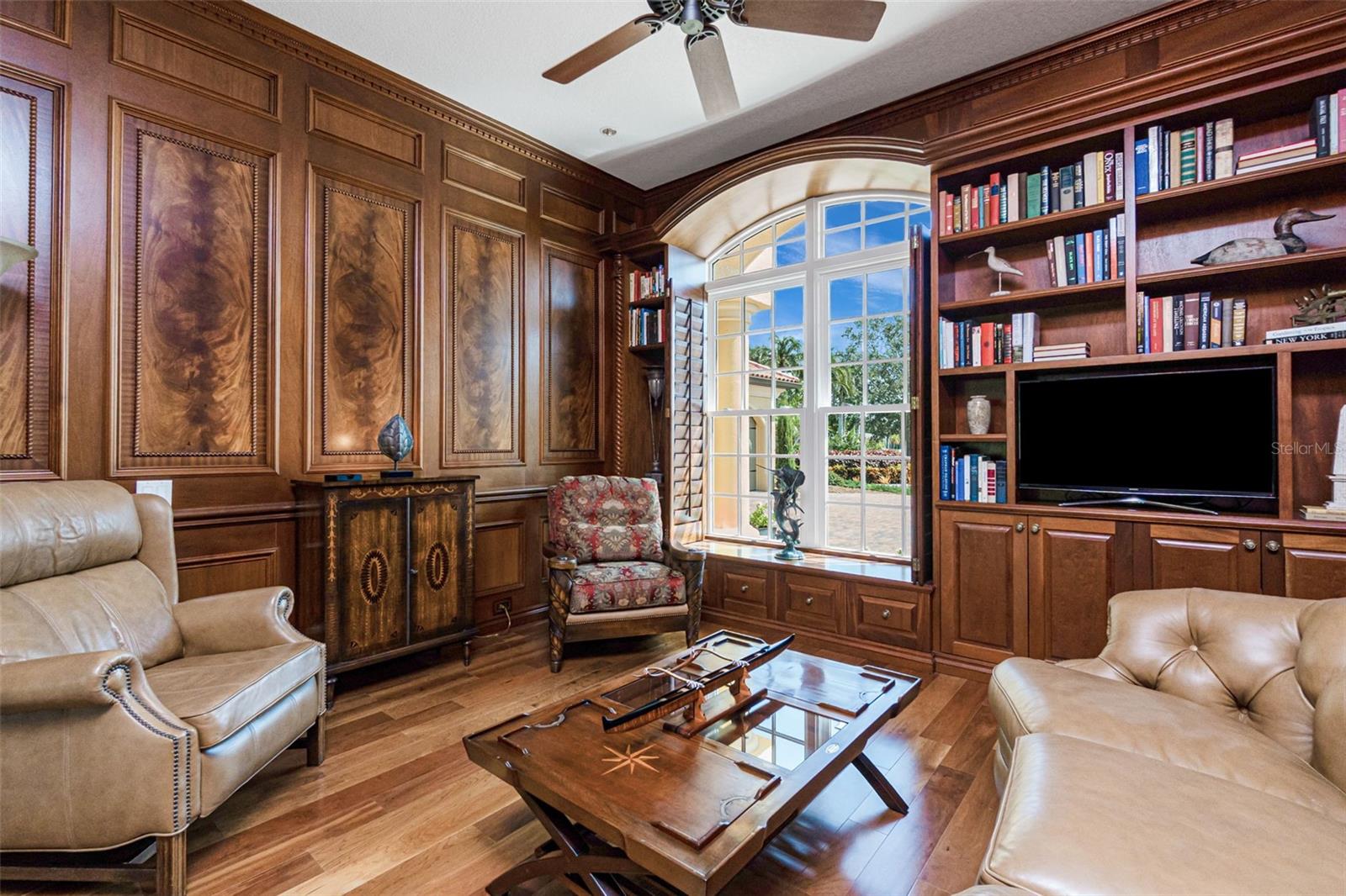 Image 19 of 94 For 5566 River Bay Drive