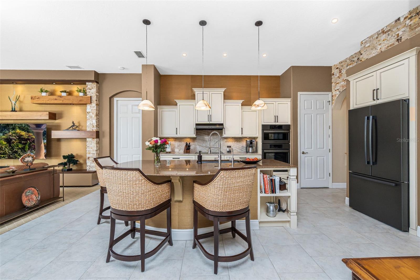 Image 33 of 94 For 5566 River Bay Drive