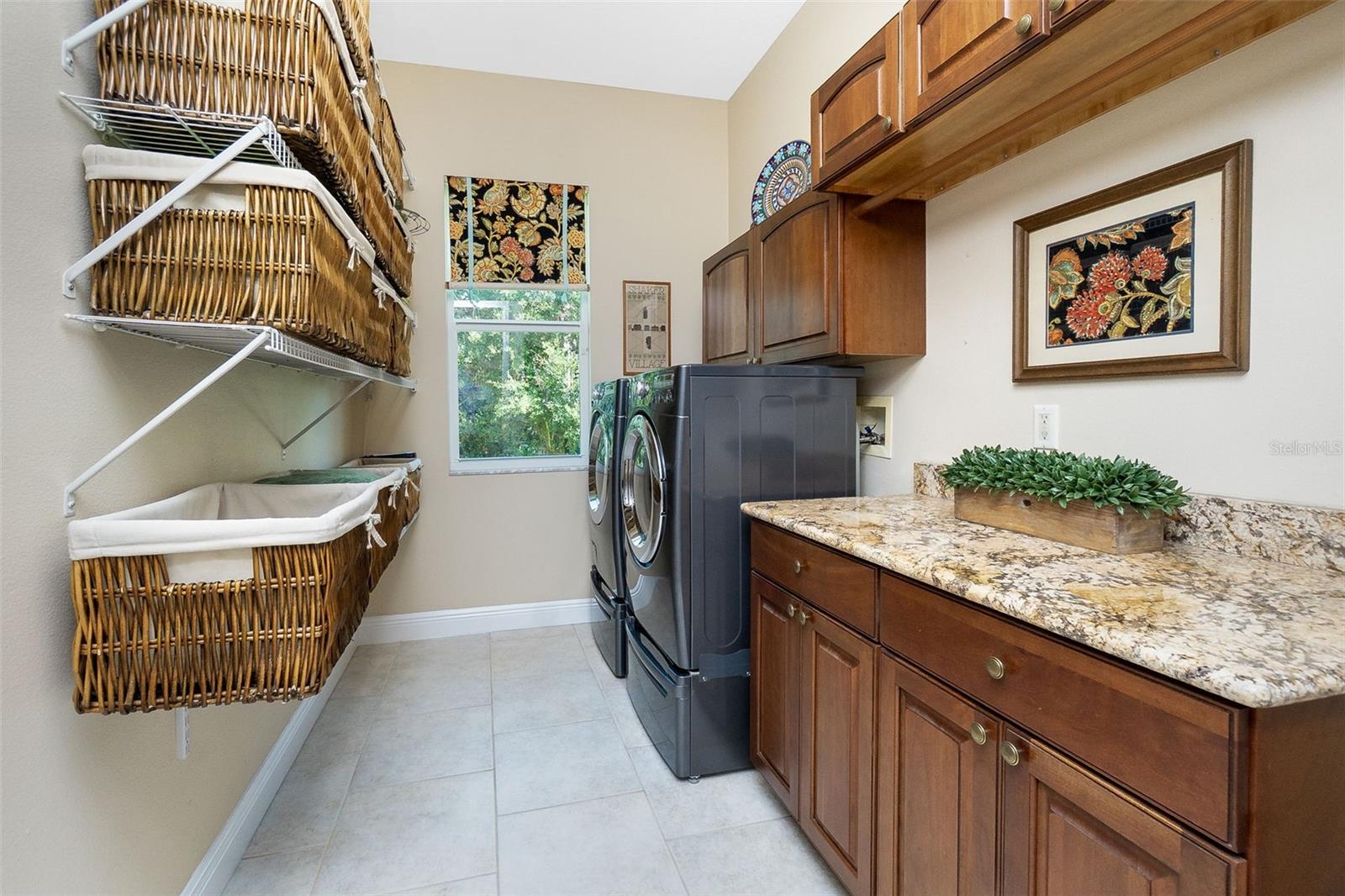 Image 48 of 94 For 5566 River Bay Drive